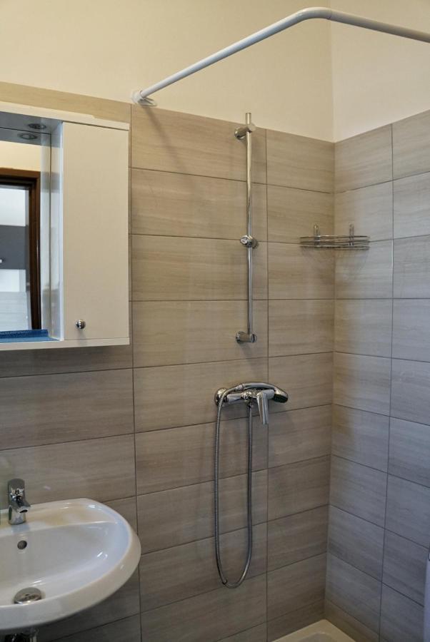 Apartmani Vesna Zambratija  Eksteriør billede