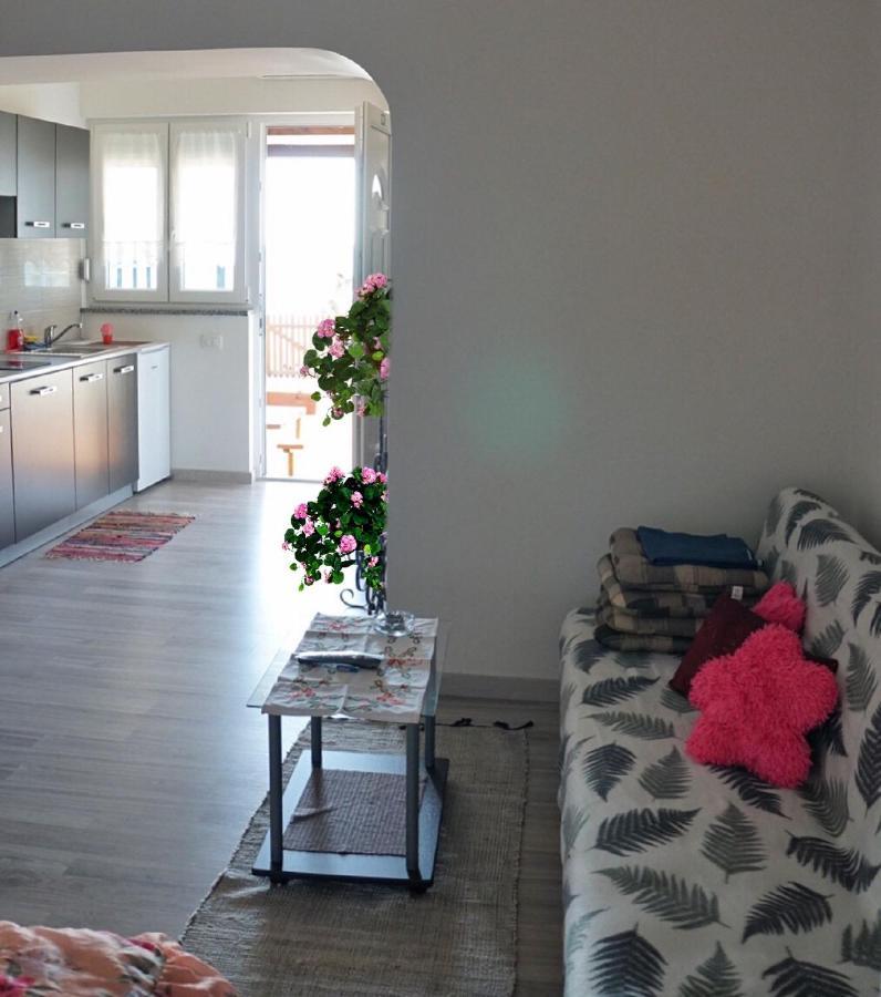 Apartmani Vesna Zambratija  Eksteriør billede