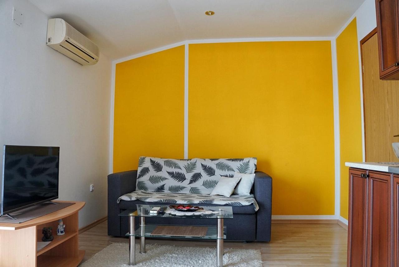 Apartmani Vesna Zambratija  Eksteriør billede