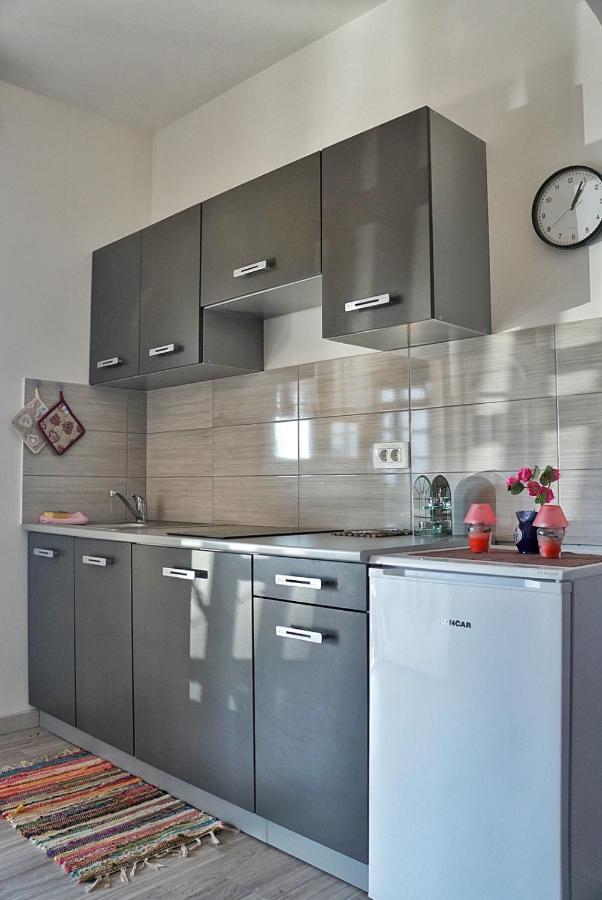 Apartmani Vesna Zambratija  Eksteriør billede