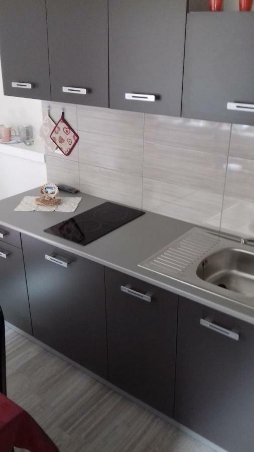 Apartmani Vesna Zambratija  Eksteriør billede